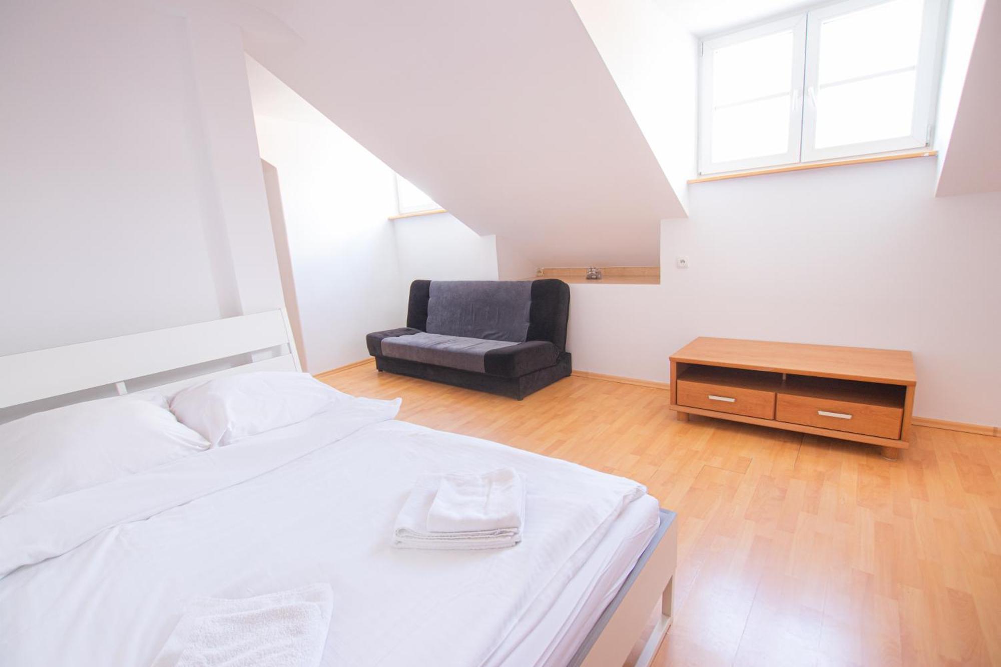 Апартаменти Podwale Str Large Flat In The Heart Of Old Town Варшава Екстер'єр фото
